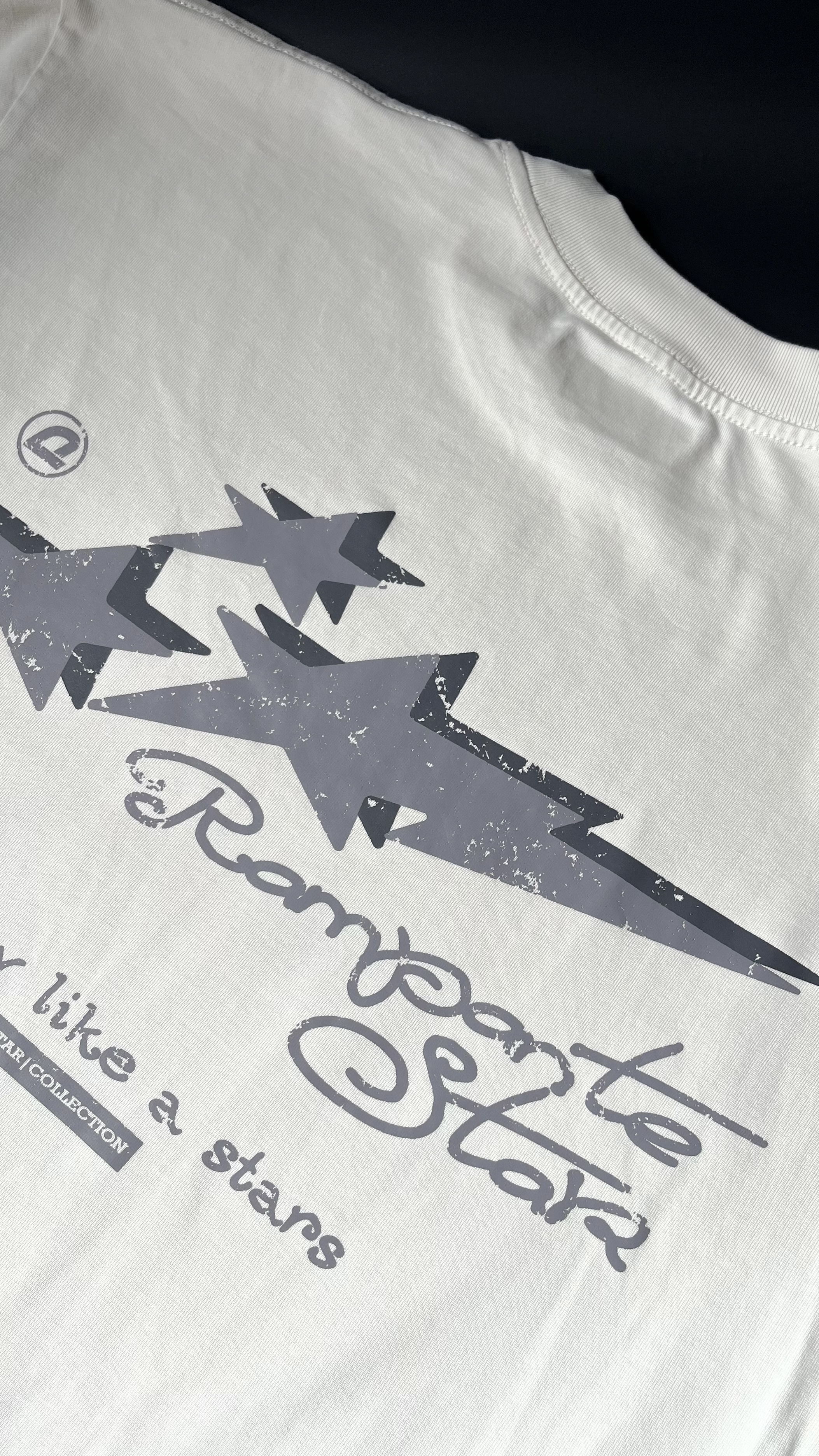 T-SHIRT OFF WHITE (RAMPANTE STAR DROP) - Vista 3